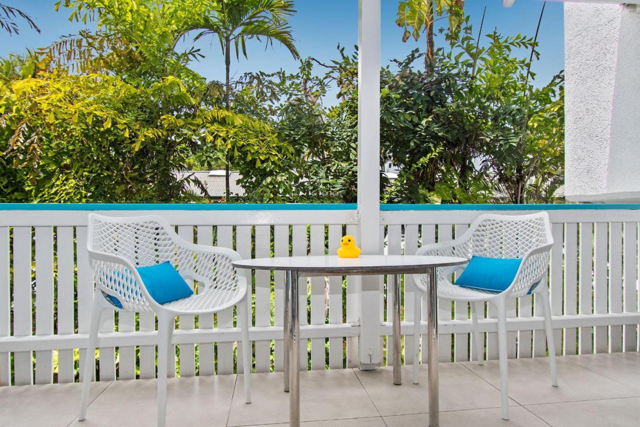 By The Sea Port Douglas Extérieur photo