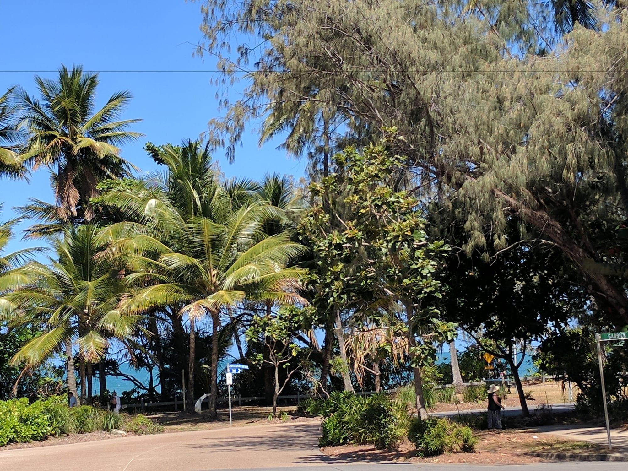 By The Sea Port Douglas Extérieur photo